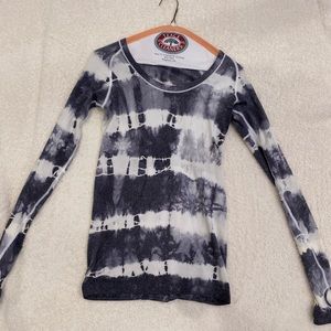 size 6 lululemon swiftly tech long sleeve